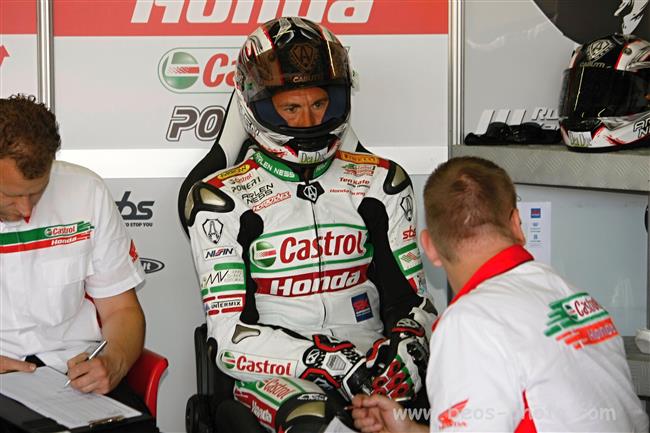 MS Superbike 2011 v Brně  a kočičky i jezdci