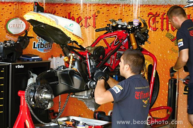 MS Superbike 2011 v Brn  a koiky i jezdci