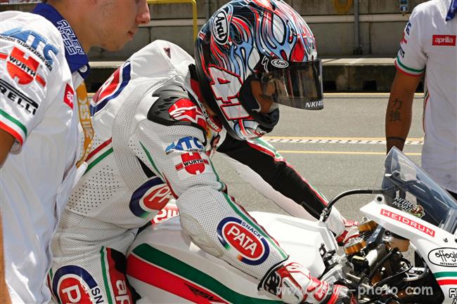 MS Superbike 2011 v Brně  a kočičky i jezdci
