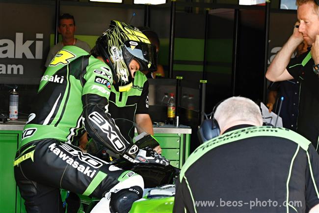 MS Superbike 2011 v Brně  a kočičky i jezdci