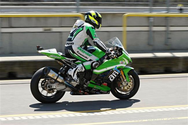 MS Superbike 2011 v Brně  a kočičky i jezdci