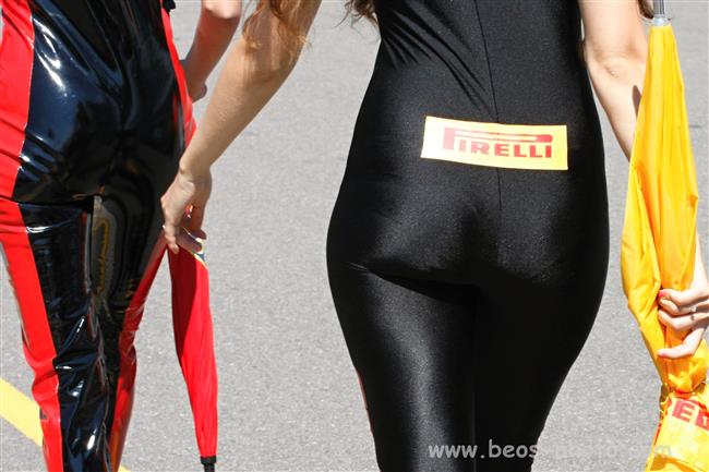 MS Superbike 2011 v Brně  a kočičky i jezdci