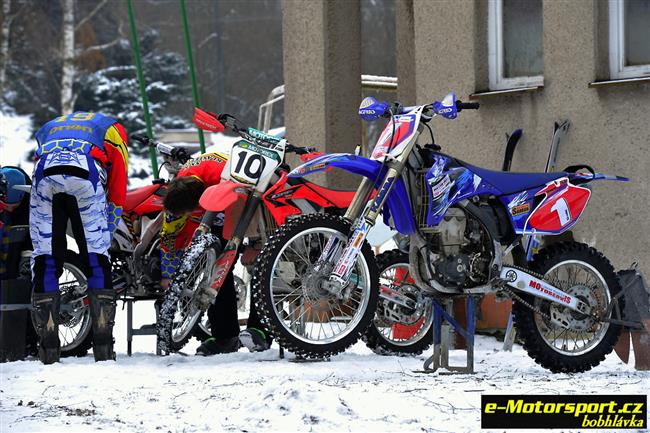 Ve Studeném a v Klášterci nad Orlicí se o víkendu konečně rozjede motoskijöring!