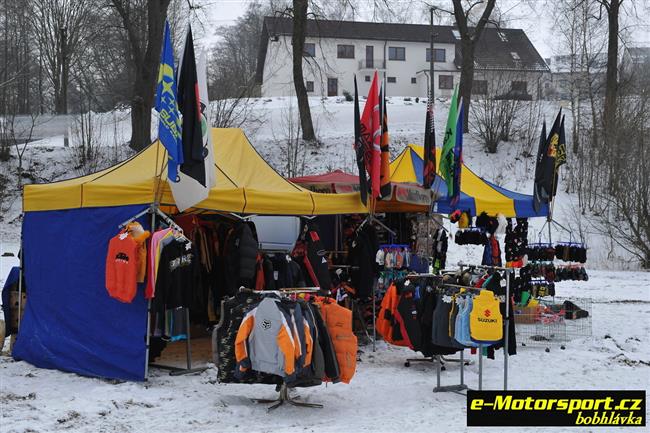 Motoskijring se v Olenici v Orlickch horch se pes oblevu uskutenil