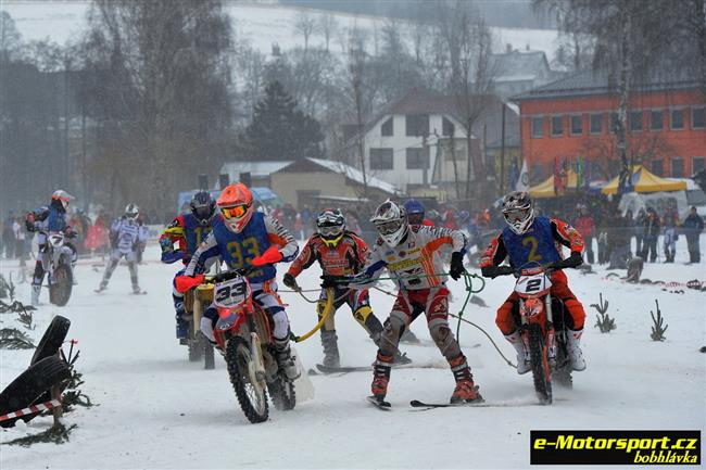Ve Studeném a v Klášterci nad Orlicí se o víkendu konečně rozjede motoskijöring!