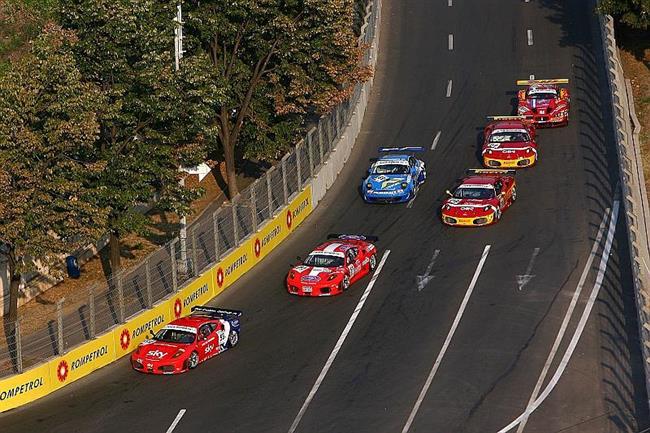 Argentinsk premirov zvod FIA GT vyhrlo duo Longin-Kumpen se Sallenem S7-R