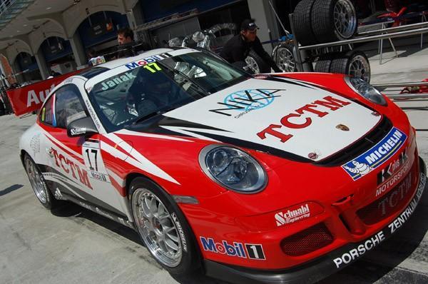 Ji Jank letos opt v doprovodu Formule 1pi Porsche Mobil 1 Supercupu 2009.