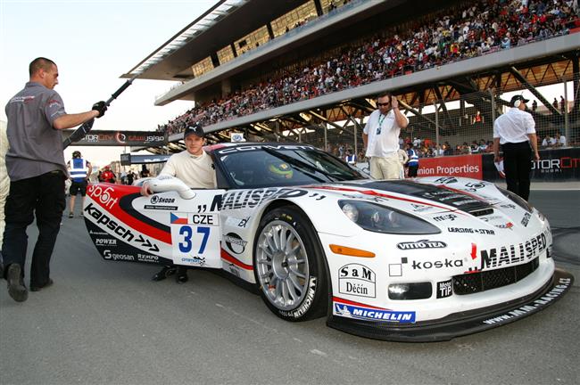 Vydařená první sezóna pro český tým MM Racing. Příští rok prioritou FIA GT 3 !! Video zde.