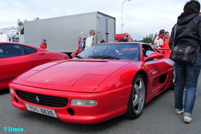 Ferrari Brno 2009 a bohat spoluoban na projce objektivem Vti Klgla
