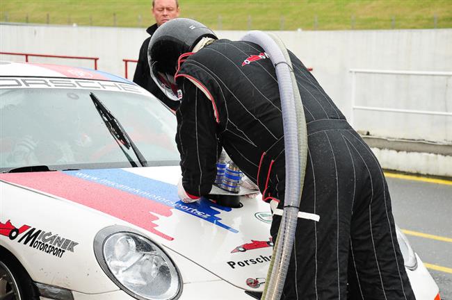 Mičánek Motorsport v červnovém¨Mostě, foto týmu