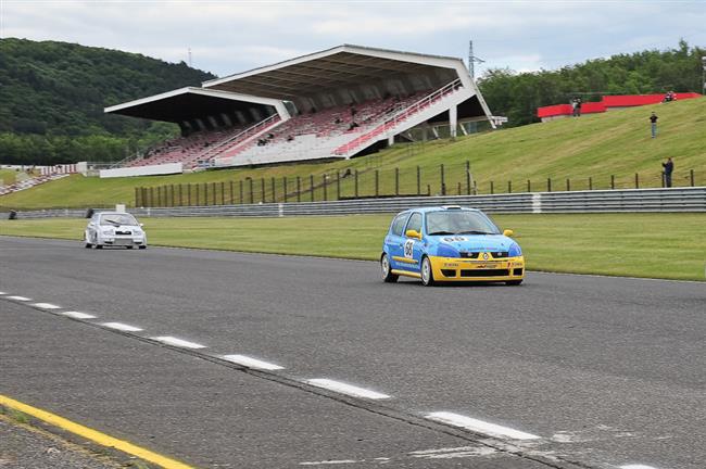 Mičánek Motorsport v červnovém¨Mostě, foto týmu