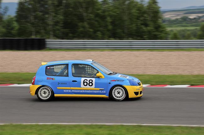 Mičánek Motorsport v červnovém¨Mostě, foto týmu