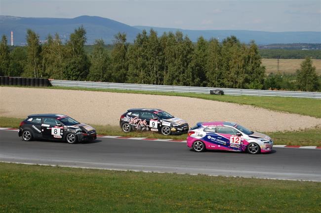 Dlouhodobý test : Excelentní výsledek modelu cee´d v testu na 100 000 km