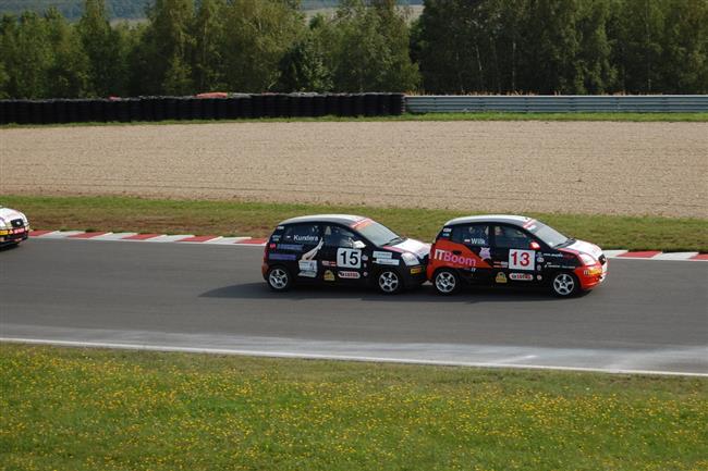 Dlouhodobý test : Excelentní výsledek modelu cee´d v testu na 100 000 km