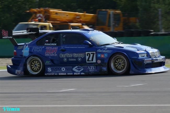 Petr Kačírek si letos naplánoval osmnáct závodních víkendů ma okruzích i v rallye