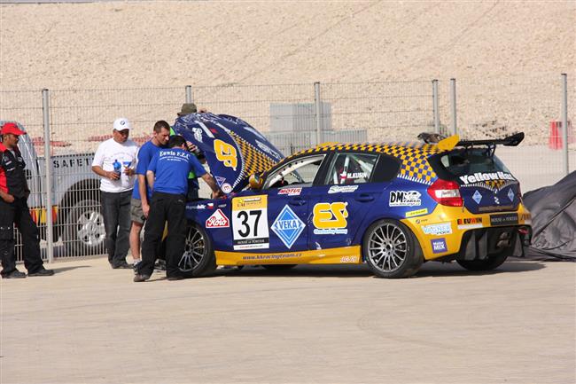 Havárie Marcela Kusína v Dubaji, foto Pavel Jelínek