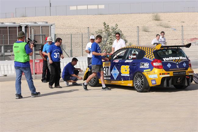 Havárie Marcela Kusína v Dubaji, foto Pavel Jelínek