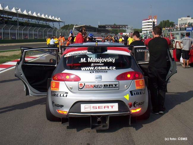 Imola 2009 a Michal Matějovský se Seatem, foto týmu