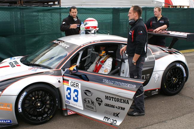 ampiont  FIA GT3 2009 zaal v Silverstone i  pro MM Racing s A8