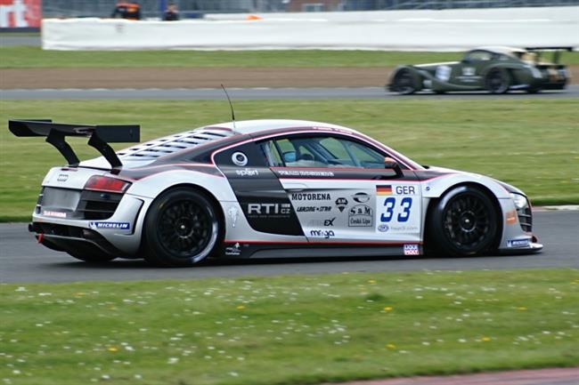 FIA GT3 2009 v Silverstone a MM Racing s A8