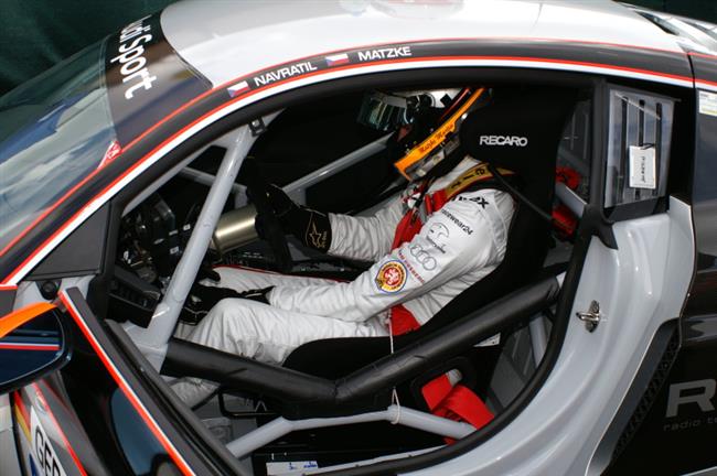 ampiont  FIA GT3 2009 zaal v Silverstone i  pro MM Racing s A8