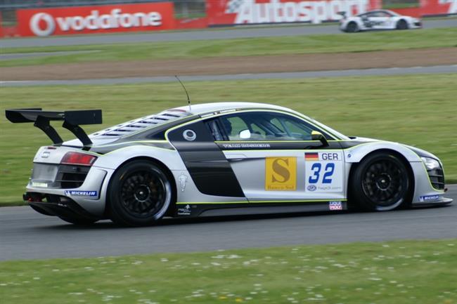 ampiont  FIA GT3 2009 zaal v Silverstone i  pro MM Racing s A8