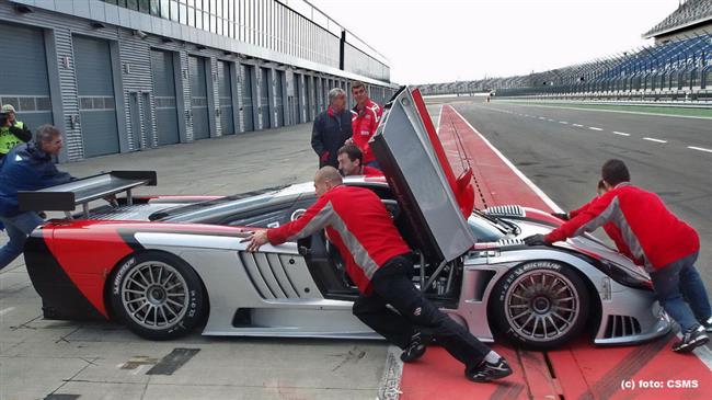 Duo automobilových závodníků u hejtmana Královéhradeckého kraje