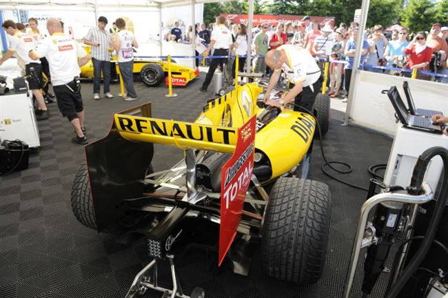 Jan Charouz s F1 v Brn objektivem Jirky Marka