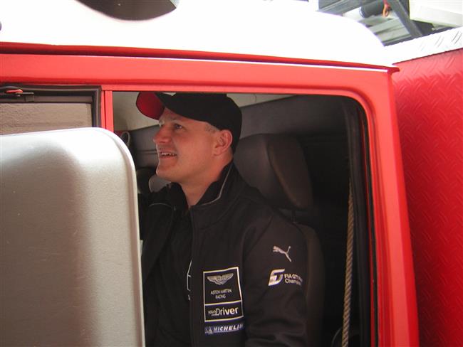 Jezdci FIA GT1 na TK u hasi v Brn  objektivem Pavla Jelnka