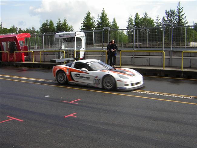 FIA GT 2010 v Brn - pten atmosfra miniobjektivem Pavla Jelnka