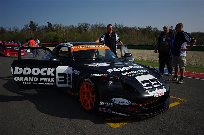 Miroslav Forman se pedstavil v Brn s vozem Porsche  997 GT 3.