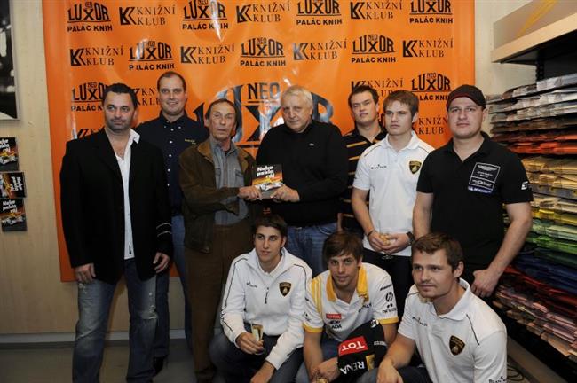 Křest knihy Nebe, peklo, ráj... s předními závodníky, foto Jiří Maršíček