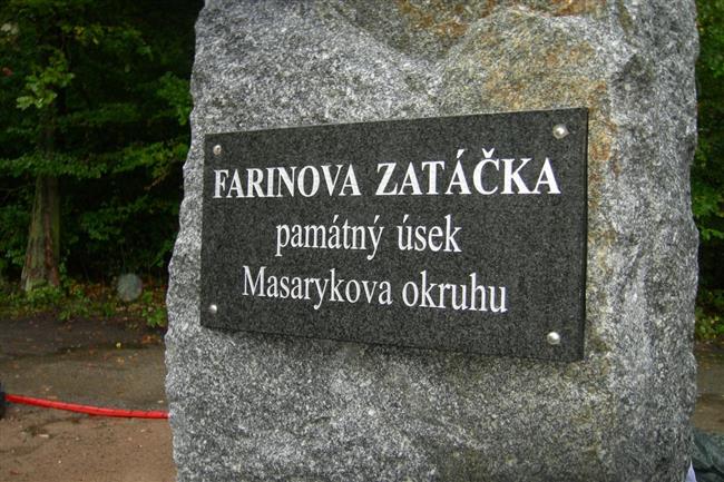 V pamtnm seku Masarykova okruhu ve Farince byl odhalen pomnk