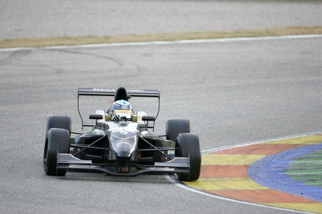 Adam Kout a Jakub Klterka testovali ve Valencii novou Formuli Renault pro Eurocup