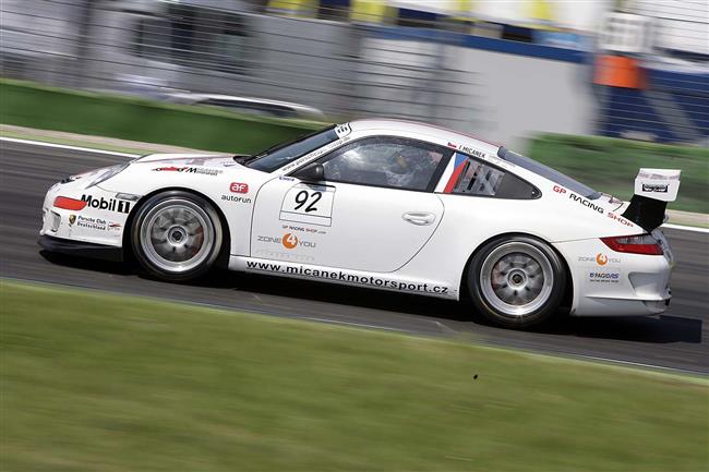 Tomáš Mičánek s Porsche na Lausitzringu 2010, foto týmu