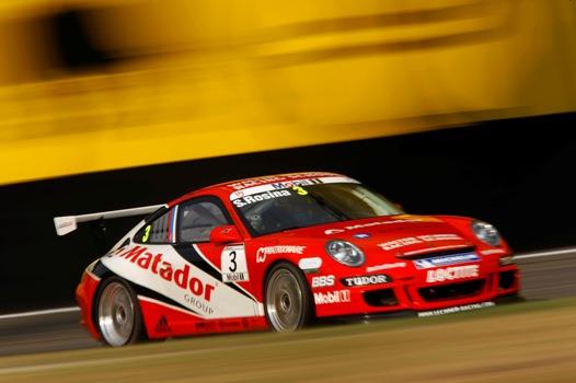 Porsche Mobil1 Supercup:  tefan Rosina testoval na okruhu v dalekm Bahrajnu