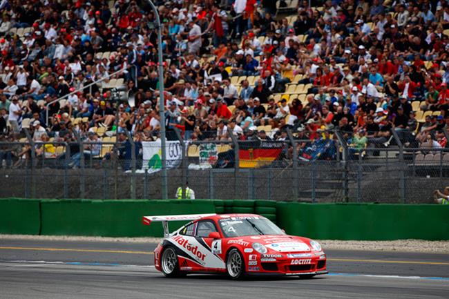 tefan Rosina ve finle Porsche Mobil1 Supercupu 2011 v Ab Dhab. Celkov letos devt.