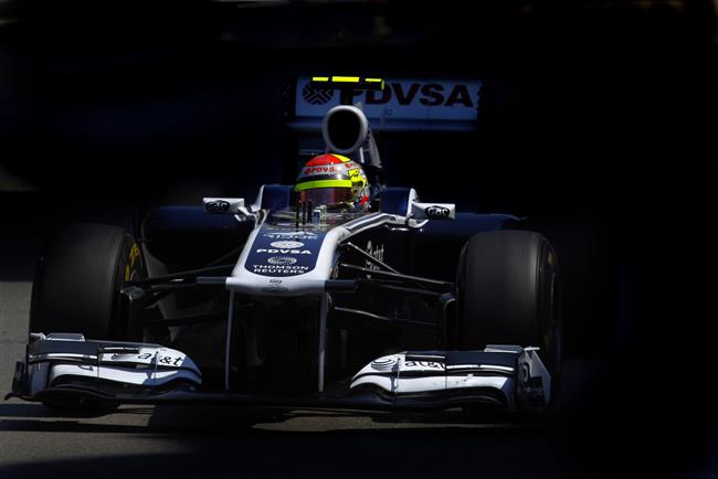 Pilot McLarenu Lewis Hamilton udal tn prvnmu dni jzd na Hungaroringu