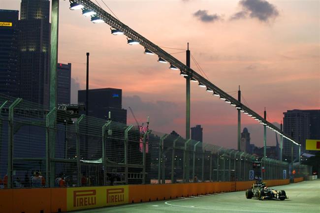 F1: v Koreji tkou zkoukou projdou supermkk pneumatiky