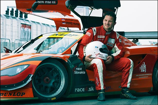 Porsche Carrera World Cup na Nurburgringu: tefan Rosina dest a osm