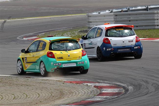 Druh polovina premirovho Clio Cupu Bohemia zane za tden na Oscherslebenu