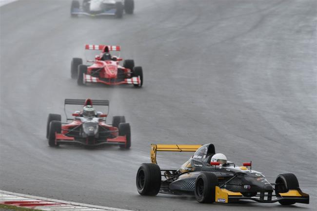 Richard Gonda ( Křenek Motorsport) na Nurburgringu 2011