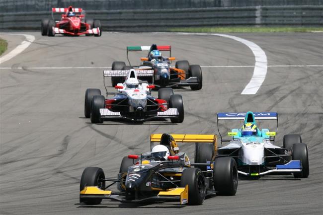 Richard Gonda ( Křenek Motorsport) na Nurburgringu 2011