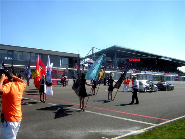 FIA GT3 2011 na Slovakiaringu - atmosféra závodu - sobota