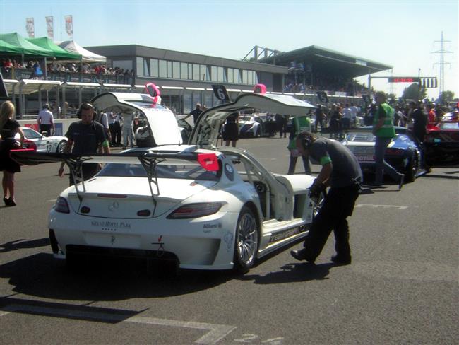 FIA GT3 2011 na Slovakiaringu - atmosféra závodu - sobota