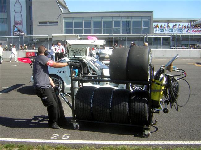 FIA GT3 2011 na Slovakiaringu - atmosféra závodu - sobota