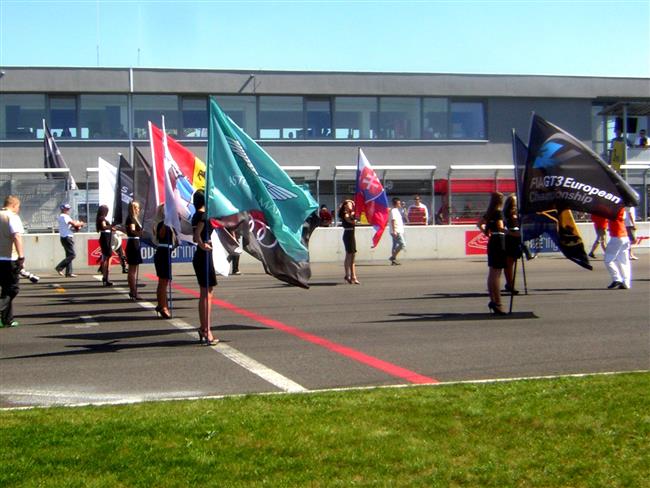 FIA GT3 2011 na Slovakiaringu - atmosféra závodu - sobota