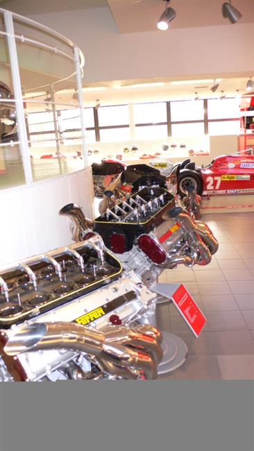 Nahlédnutí do Muzea Ferrari