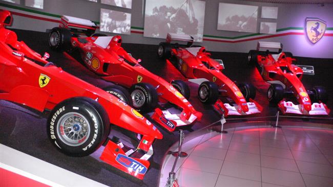 Nahlédnutí do Muzea Ferrari