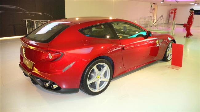 Nahlédnutí do Muzea Ferrari